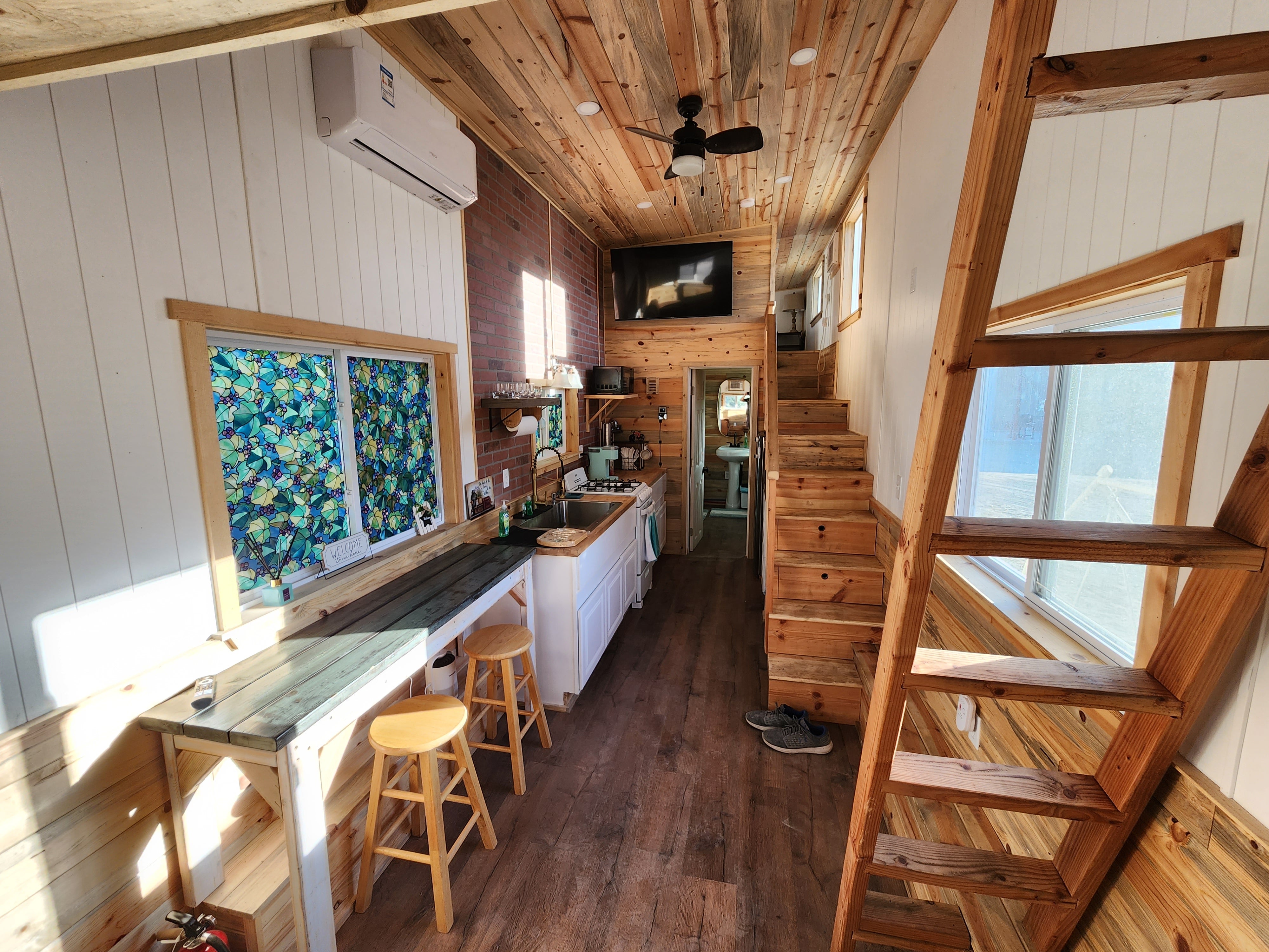 Tiny Home, close to Death Valley