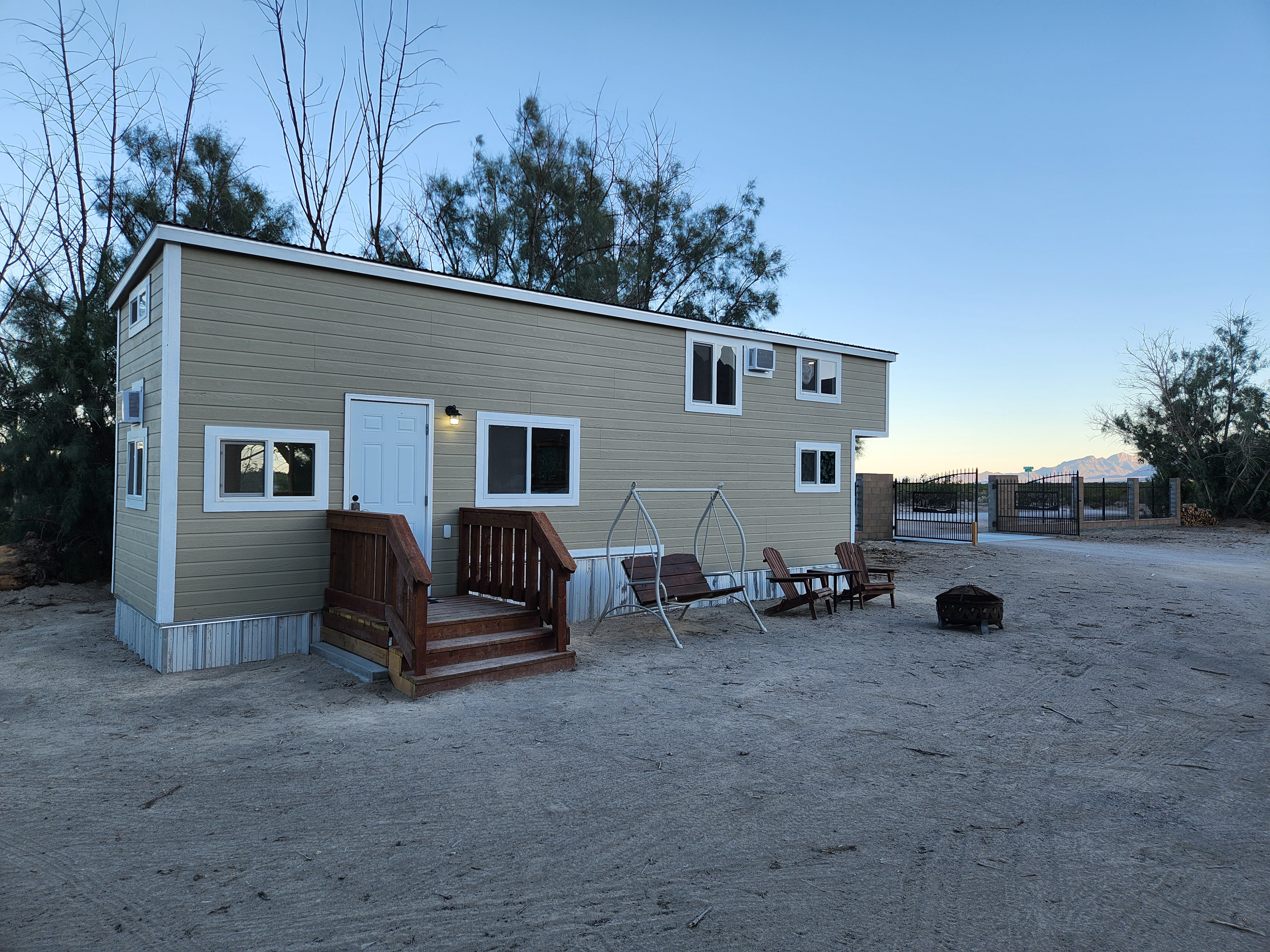 Tiny Home, close to Death Valley