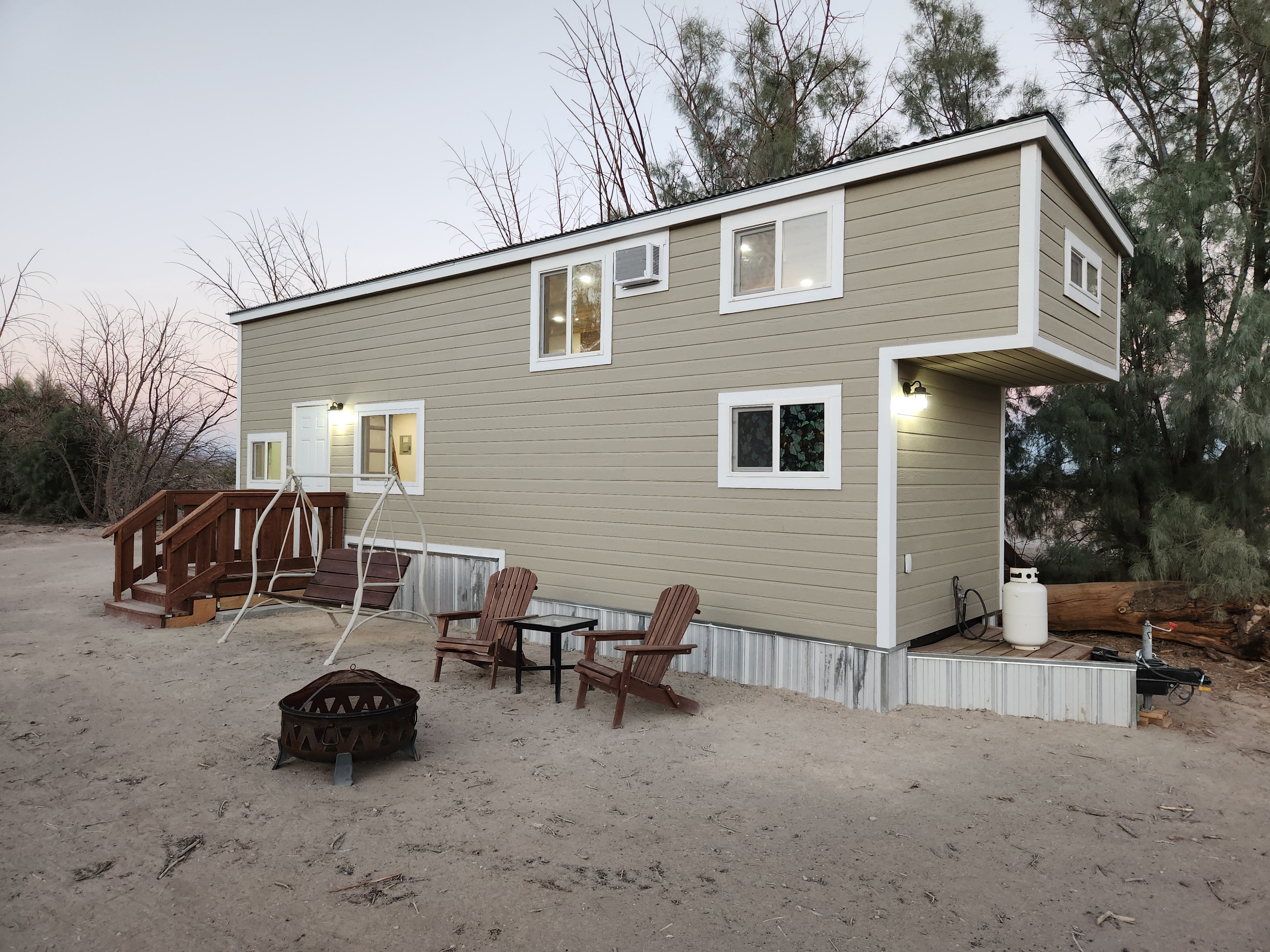 Tiny Home, close to Death Valley