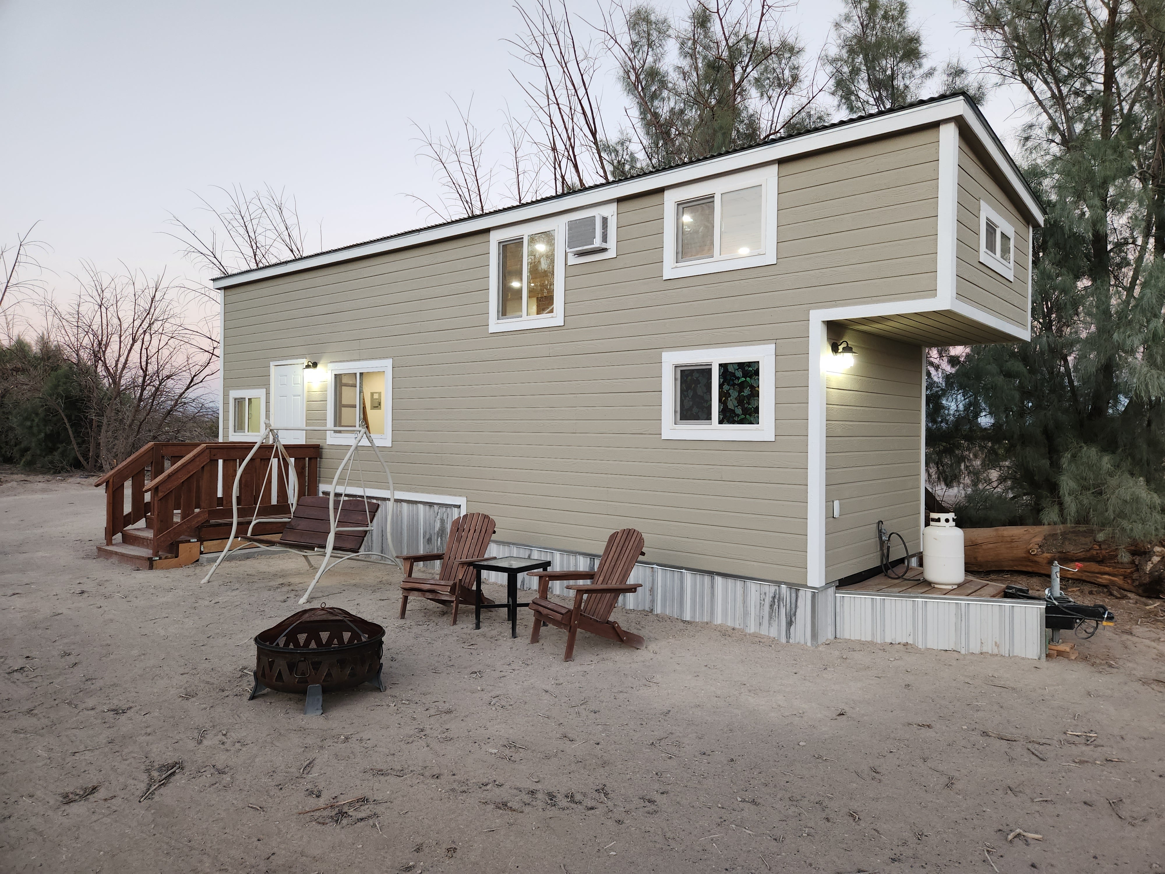 Tiny Home, close to Death Valley