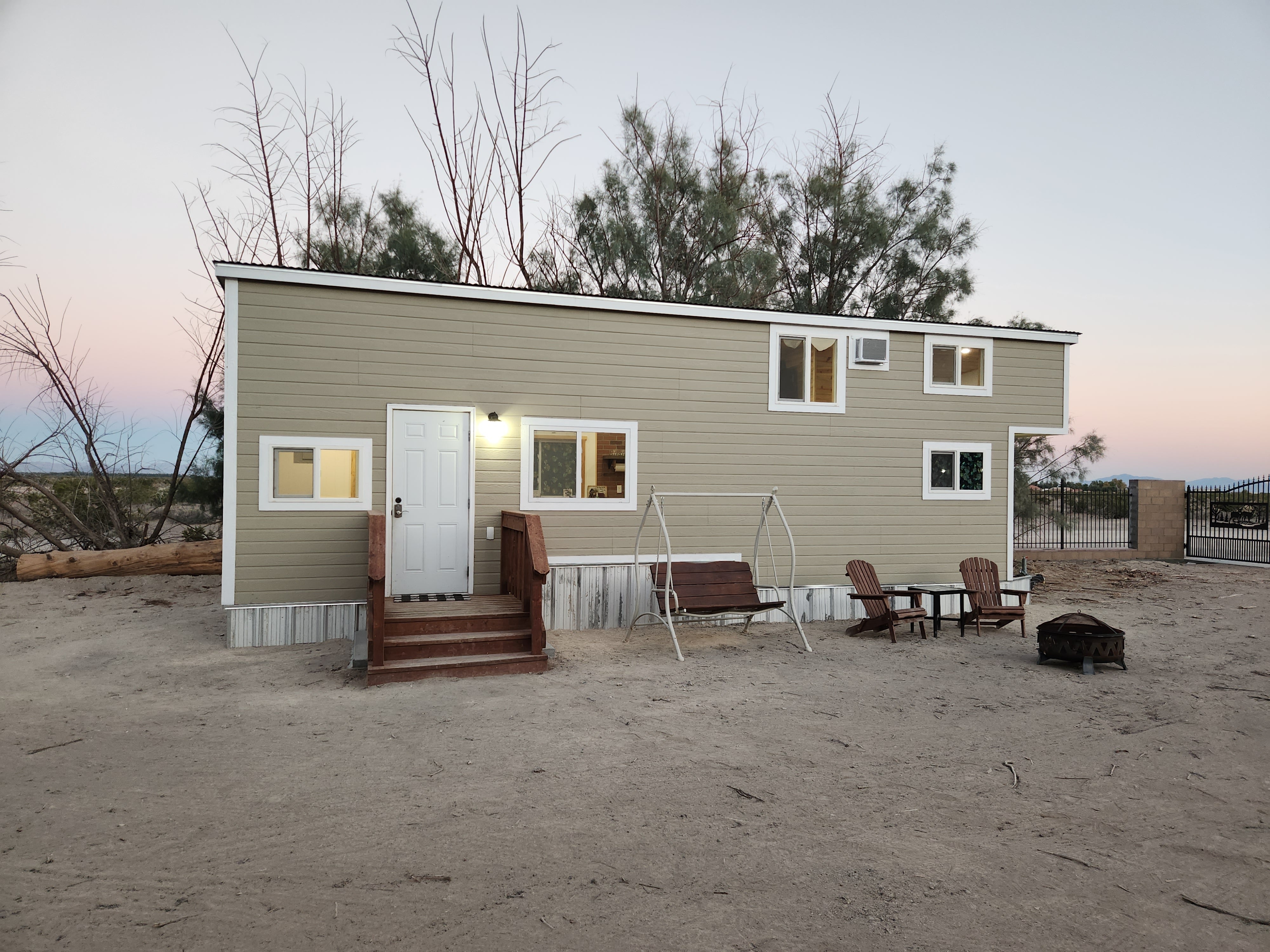 Tiny Home, close to Death Valley